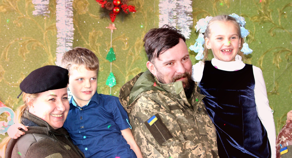 Військовослужбовці привітали дітей з Днем святого Миколая