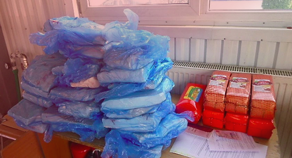Оккупанты не разрешают везти в Крым продукты