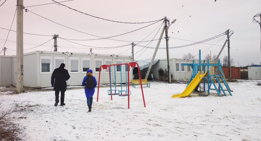 Зима в харьковском городке переселенцев (ФОТО)
