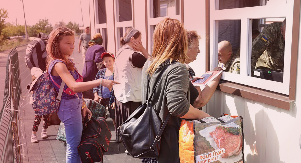 Дітям із Криму спрощено порядок в’їзду-виїзду на окуповану територію 