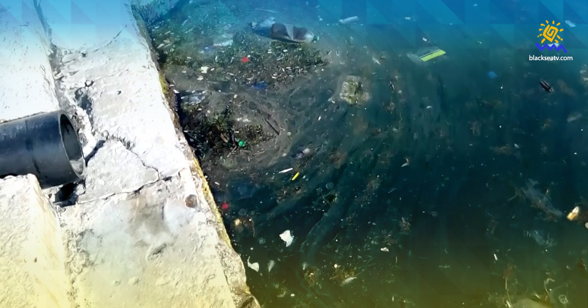 В оккупированном Севастополе нечистоты сбрасывают в море
