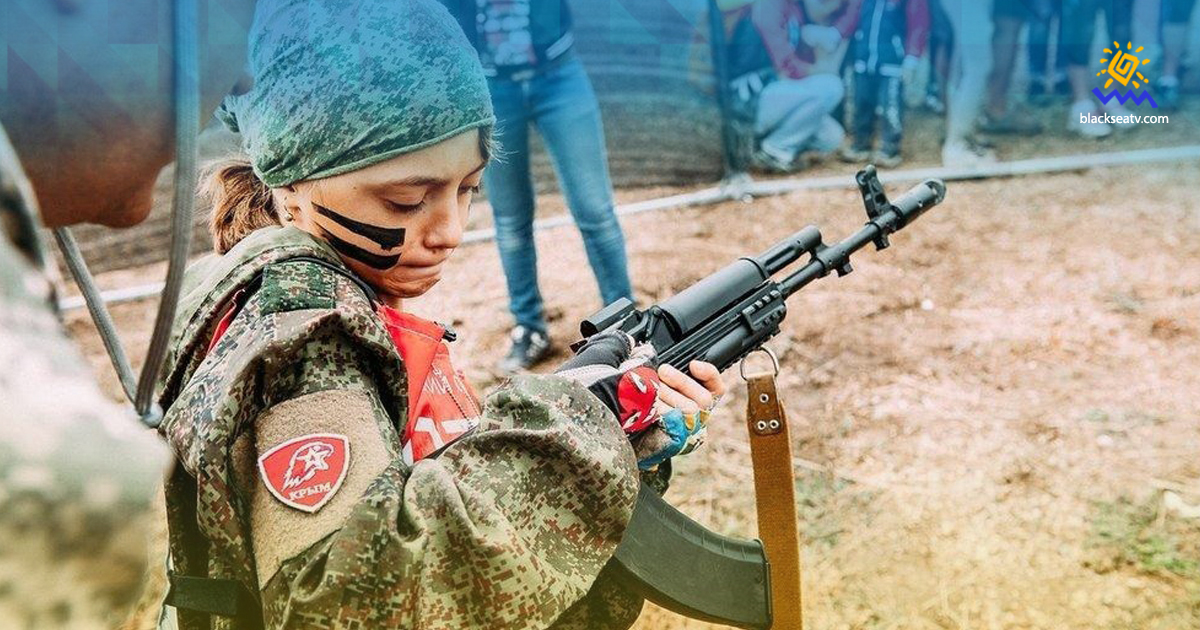 В Крыму обманом активно вербуют детей в ряды путинской «гвардии»