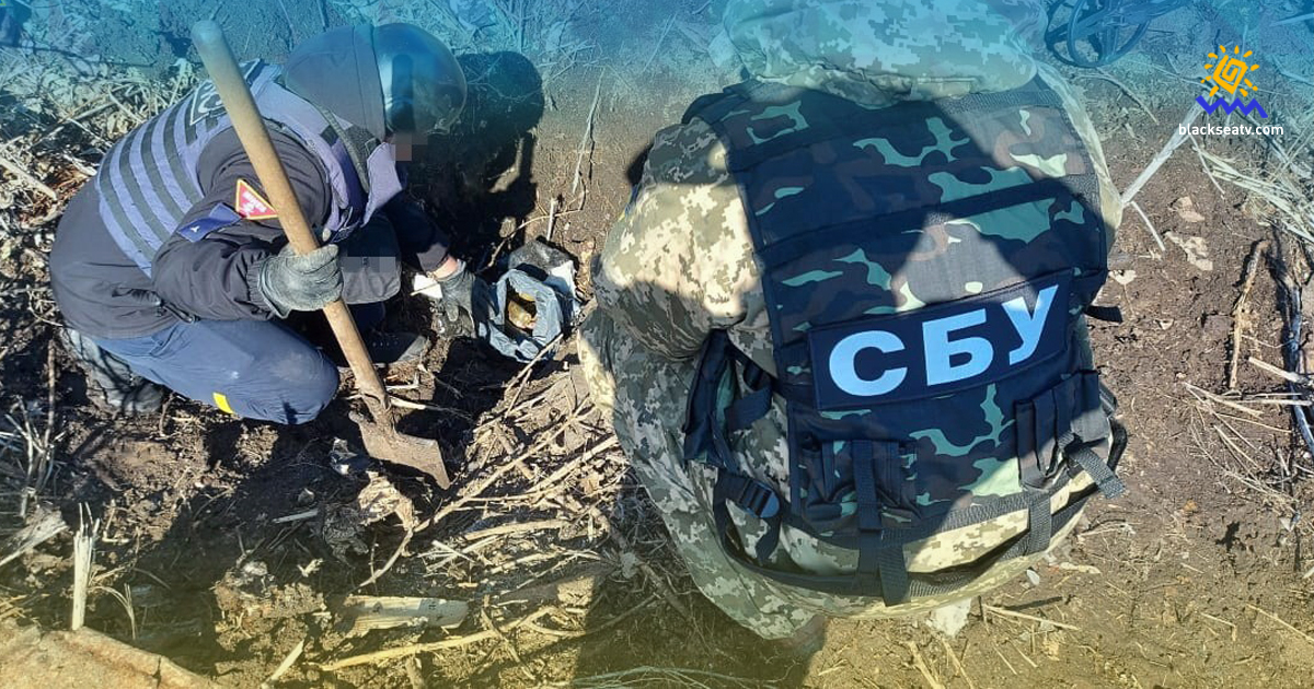 СБУ виявила схрони бойовиків з реактивними снарядами, гранатами та вибухівкою