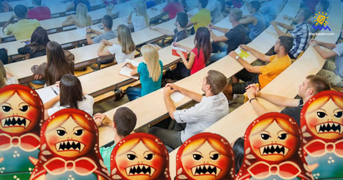 Оккупанты заставляют учить статью Путина о «едином народе» в вузах и школах ОРДЛО