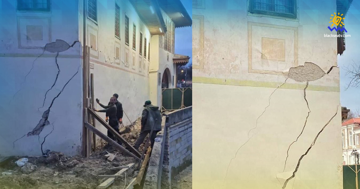 Дореставрировались: у Ханского дворца в оккупированном Крыму треснула стена