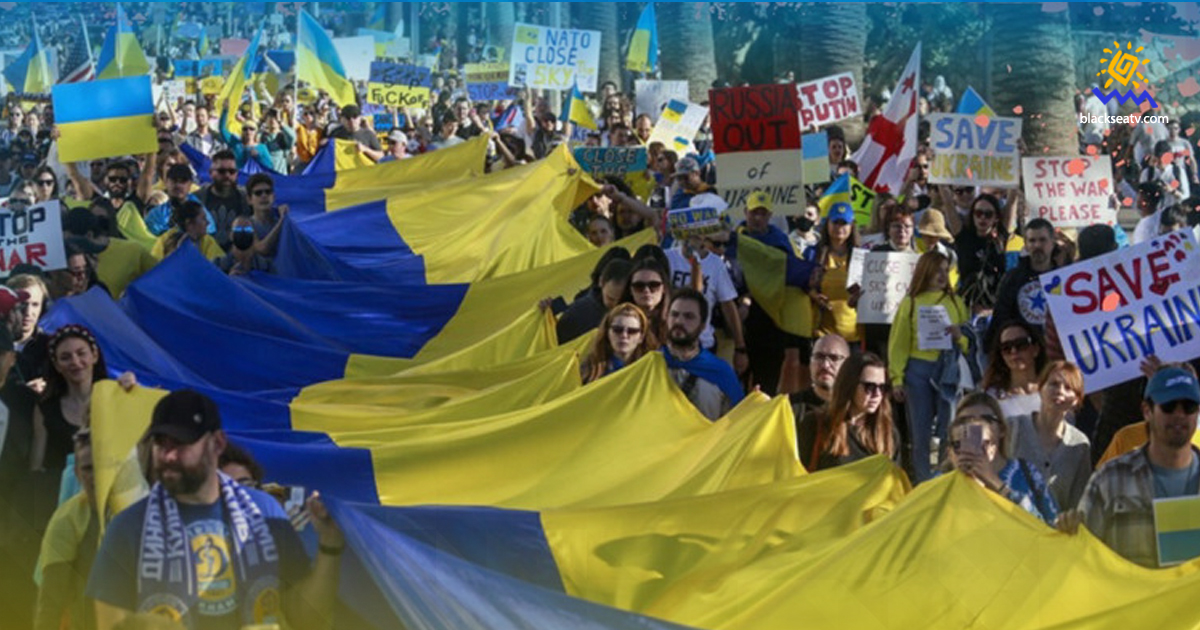 Украинцы расширили свой диапазон восприятия, – социальный психолог о том, что произошло в обществе за год